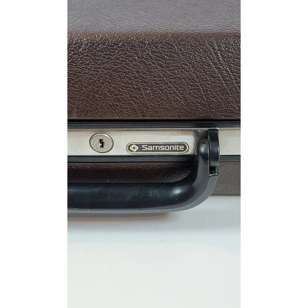 Vintage Samsonite Survivor Classic IV Brown Hard Shell Brief Case No keys